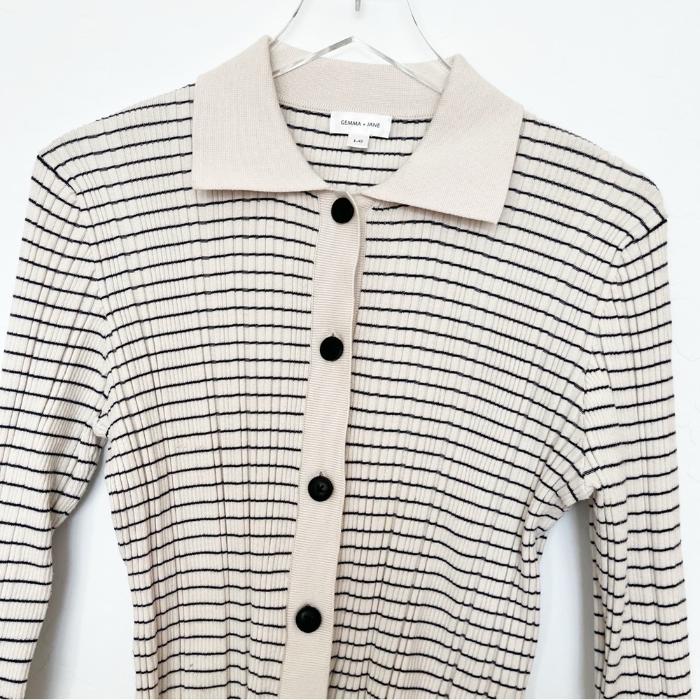 Gemma and Jane Striped Beige and Blue Women's Sweater Size Large - Picture 4 of 10